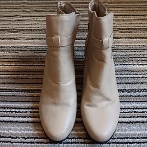 Cream Andiamo Boots !